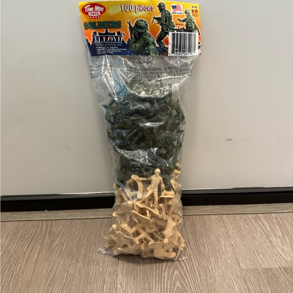 Toy Soldiers Action Figure Set - Green and Tan